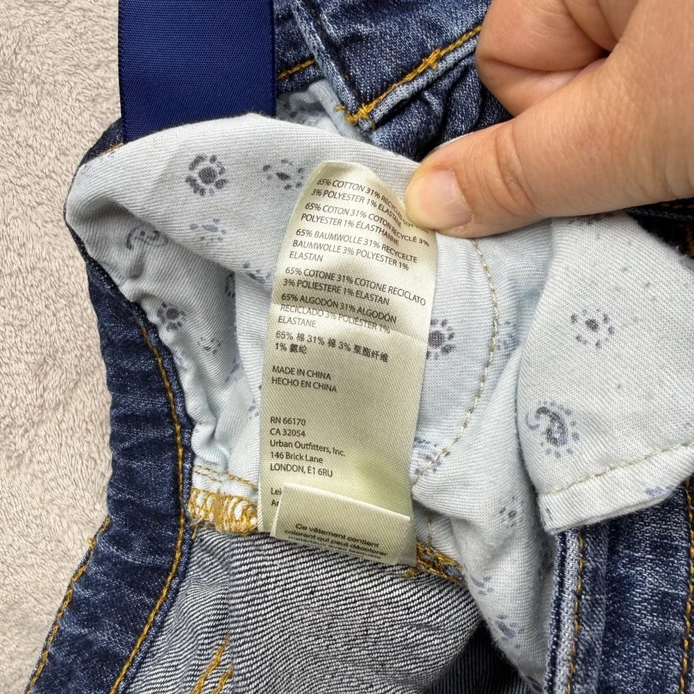 Pilcro‎ Slim Boyfriend Crop Jeans Women's 29 Blue Distressed Denim Anthropologie